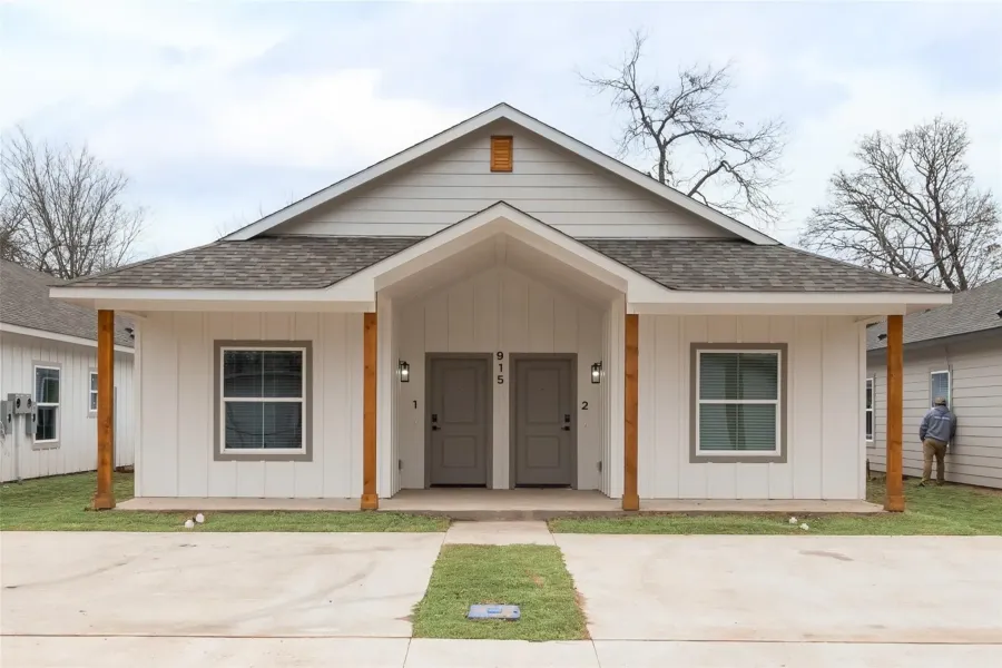 Duplex For Sale in Fannin County , 1807 Franklin Avenue, Bonham, Texas 75418, 0, 0, Garage spaces, 0 Sqft, built in 2024, Price $379,000, mls#21279322, Real Estate Agent in Bonham, Homes For Sale in Fannin county, Homes For Sale in Bonham, Realtor in Bonham Texas, Real Estate Brokerage Independent Realty Texas, Luminita Cordes Realtor
