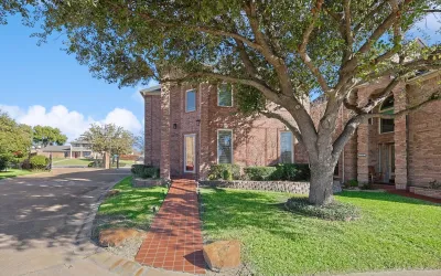 Single Family Residence For Sale in Tarrant County , 8354 Sunset Cove Drive, Fort Worth, Texas 76179, 4 Bedrooms, 3 Bathrooms, 2 Garage spaces, 3,426 Sqft, built in 1998, Price $430,000, mls#21280009, Real Estate Agent in Fort Worth, Homes For Sale in Tarrant county, Homes For Sale in Fort Worth, Realtor in Fort Worth Texas, Real Estate Brokerage Independent Realty Texas, Luminita Cordes Realtor