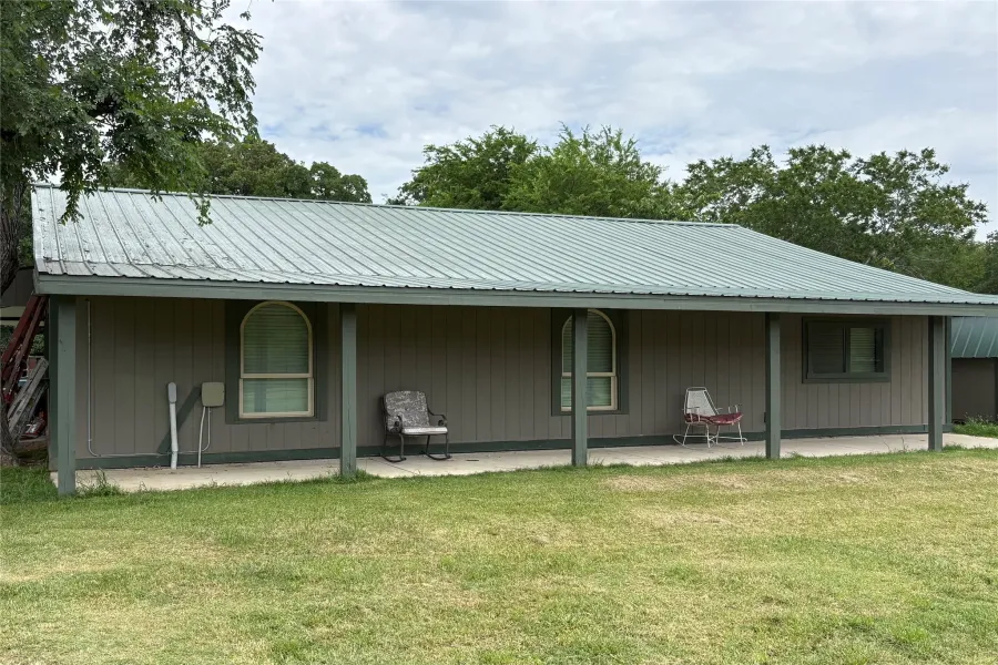 Single Family Residence For Sale in Hopkins County , 2212 County Road 4128, Cumby, Texas 75433, 2 Bedrooms, 1 Bathroom, Garage spaces, 1,394 Sqft, built in 2023, Price $775,000, mls#21272183, Real Estate Agent in Cumby, Homes For Sale in Hopkins county, Homes For Sale in Cumby, Realtor in Cumby Texas, Real Estate Brokerage Independent Realty Texas, Luminita Cordes Realtor