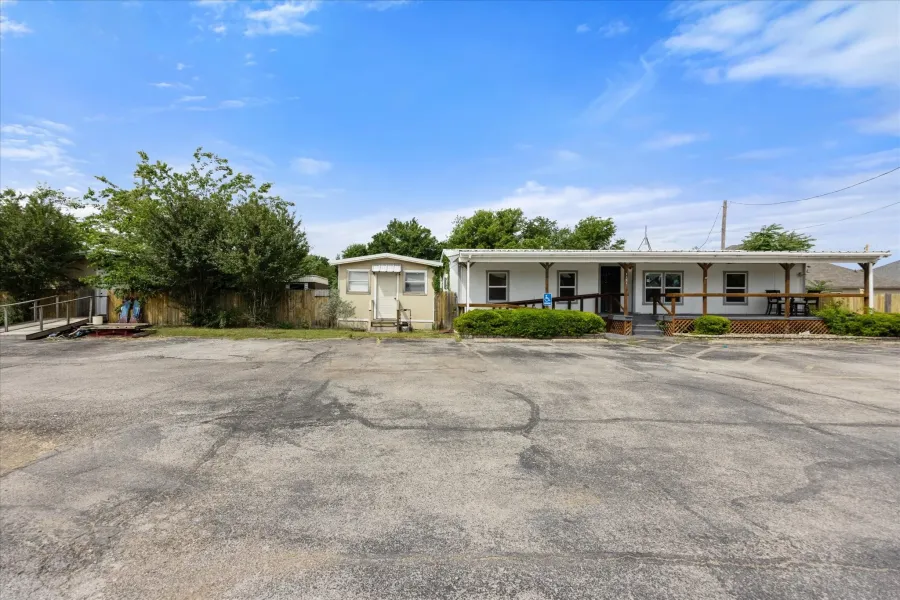 Office For Sale in Somervell County , 1401 NE Barnard Street, Glen Rose, Texas 76043, 0, 0, Garage spaces, 3,000 Sqft, built in 1987, Price $229,000, mls#21253628, Real Estate Agent in Glen Rose, Homes For Sale in Somervell county, Homes For Sale in Glen Rose, Realtor in Glen Rose Texas, Real Estate Brokerage Independent Realty Texas, Luminita Cordes Realtor