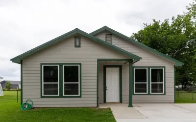 Single Family Residence For Sale in Bosque County , 328 E Norway Street, Walnut Springs, Texas 76690, 3 Bedrooms, 2 Bathrooms, Garage spaces, 1,335 Sqft, built in 2024, Price $255,000, mls#21281404, Real Estate Agent in Walnut Springs, Homes For Sale in Bosque county, Homes For Sale in Walnut Springs, Realtor in Walnut Springs Texas, Real Estate Brokerage Independent Realty Texas, Luminita Cordes Realtor