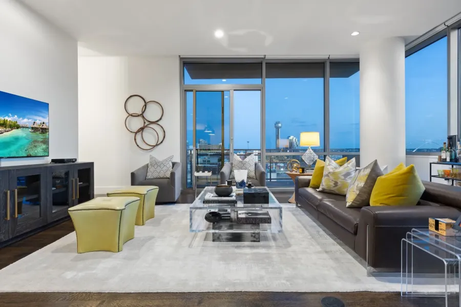 Condominium For Rent in Dallas County , 2200 Victory Avenue 1105, Dallas, Texas 75219, 1 Bedroom, 2 Bathrooms, 1 Garage spaces, 1,603 Sqft, built in 2007, Price $4,750, mls#21281446, Real Estate Agent in Dallas, Homes For Rent in Dallas county, Homes For Rent in Dallas, Realtor in Dallas Texas, Real Estate Brokerage Independent Realty Texas, Luminita Cordes Realtor