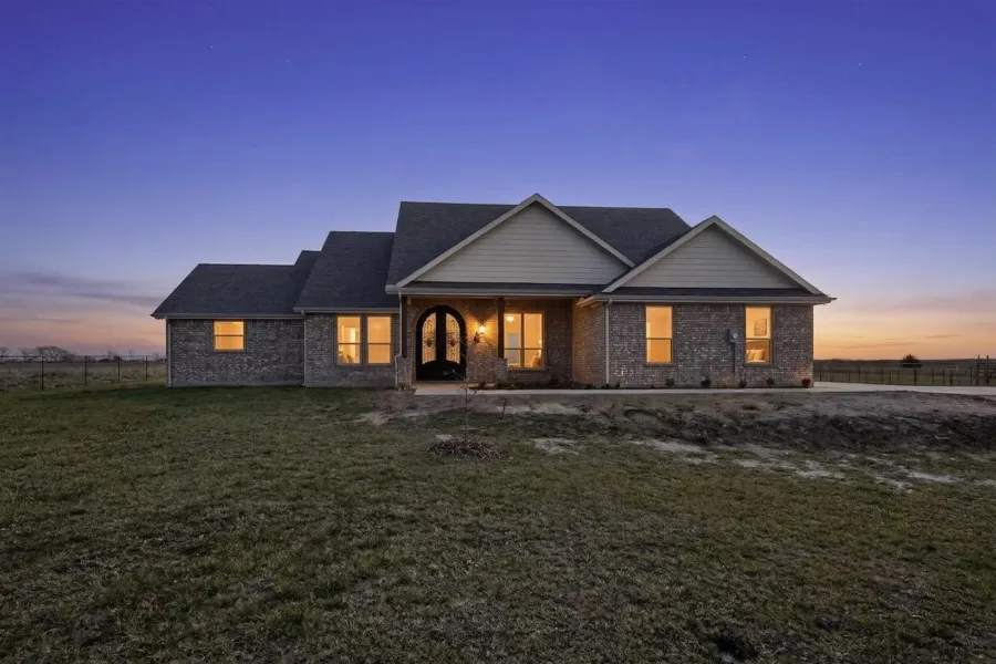 Homes for sale in Leonard - Hunt - Texas USA | house for sale Leonard - Hunt - Texas USA | Leonard - Hunt - Texas USA Real estate services | New listings for sale Leonard - Hunt - Texas USA | Land for sale in Leonard - Hunt - Texas USA | Real Estate Agent in Leonard - Hunt - Texas USA | Realtor in Leonard - Hunt - Texas USA | Real estate agent in Leonard | What is My Home Value Leonard - Hunt - Texas USA | Texas Real Estate Brokerage Independent Realty, Homes and Land in Texas by Luminita Cordes Realtor