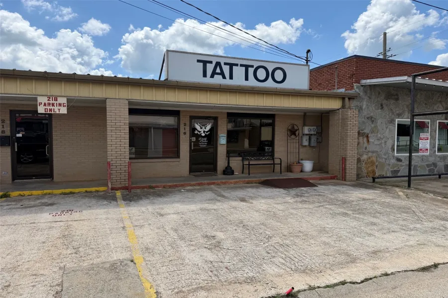 Retail For Sale in Wood County , 216 N Franklin Street, Winnsboro, Texas 75494, 0, 0, Garage spaces, 0 Sqft, built in 0, Price $125,000, mls#21282372, Real Estate Agent in Winnsboro, Homes For Sale in Wood county, Homes For Sale in Winnsboro, Realtor in Winnsboro Texas, Real Estate Brokerage Independent Realty Texas, Luminita Cordes Realtor